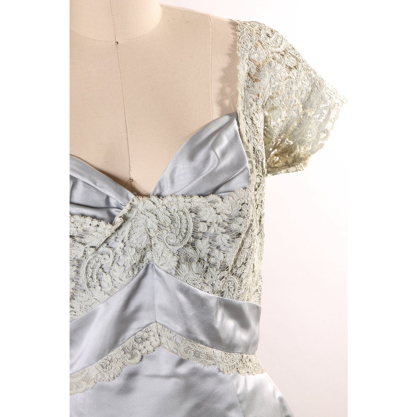 Early 1950s Pale Ice Blue Short Sleeve Sheer Lace Overlay Formal Dress by Montaldo’s -L