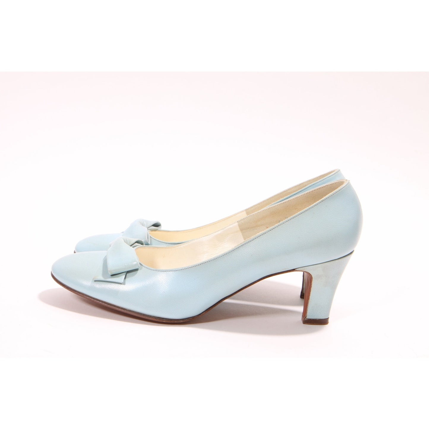 1950s Light Blue Bow Detail High Heel Pumps with Matching Top Handle Handbag Purse