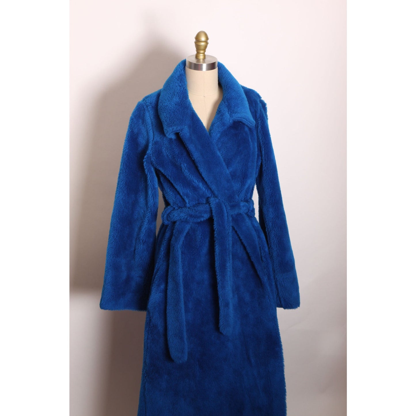 1970s Blue Fuzzy Faux Fur Look Long Sleeve Full Length Robe -M-L