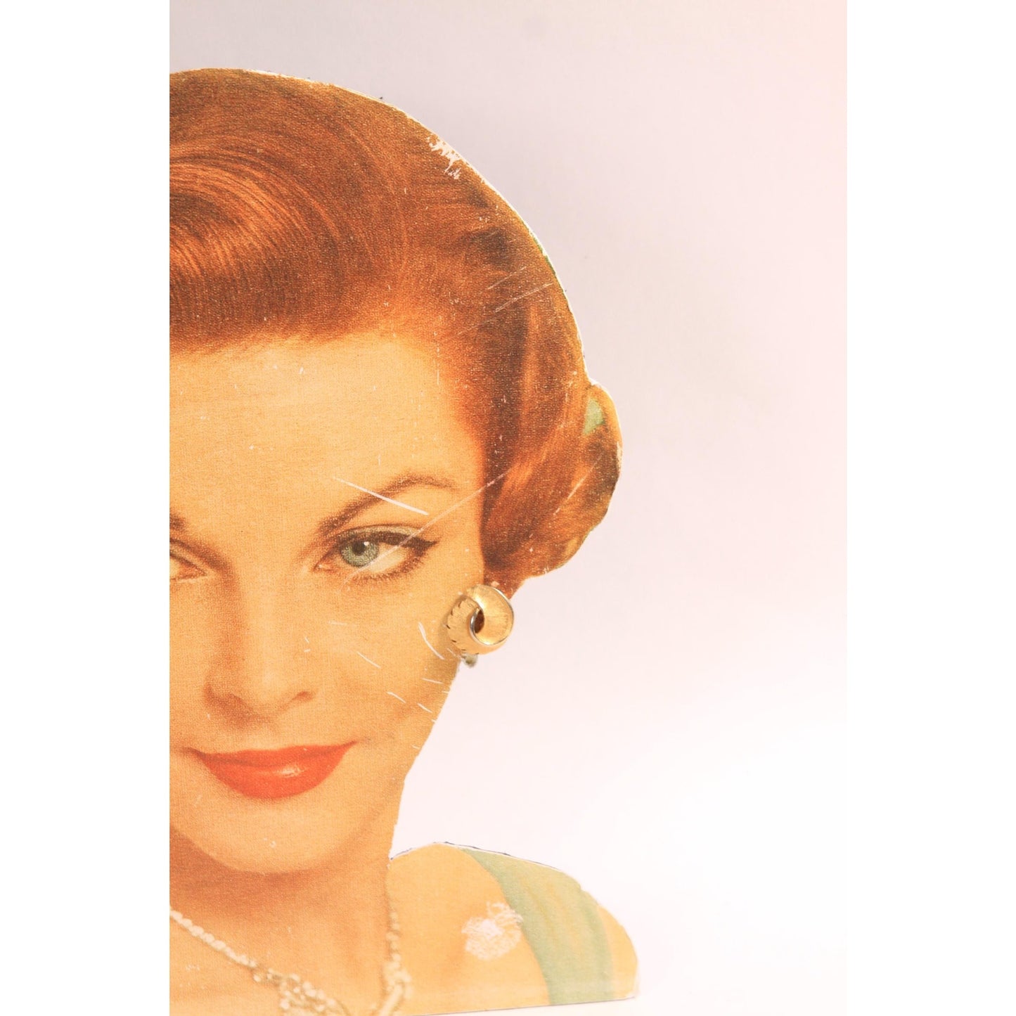 1950s 1960s Gold Tone Metal Swirl Clip On Earrings