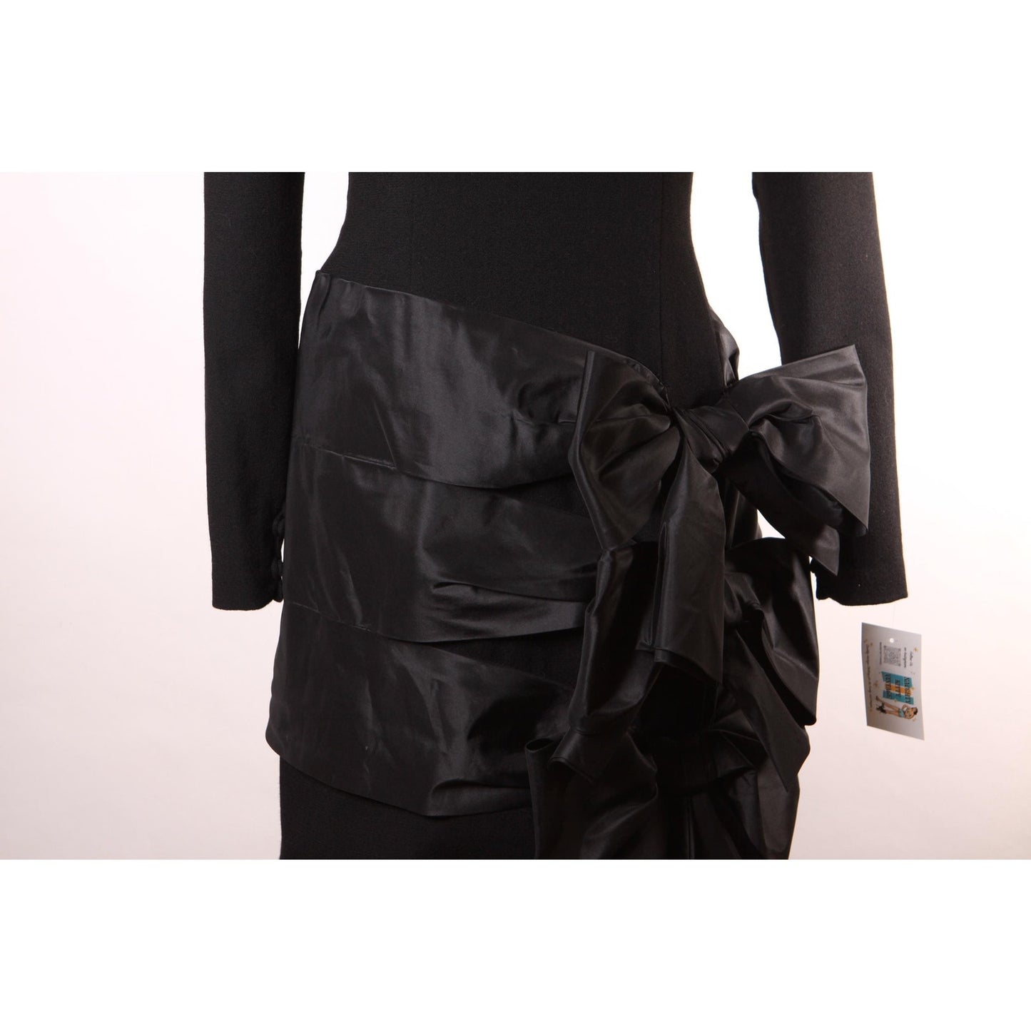 1980s Black Long Sleeve Avant Garde Oversized Bow Formal Cocktail Dress by Bill Blass -L