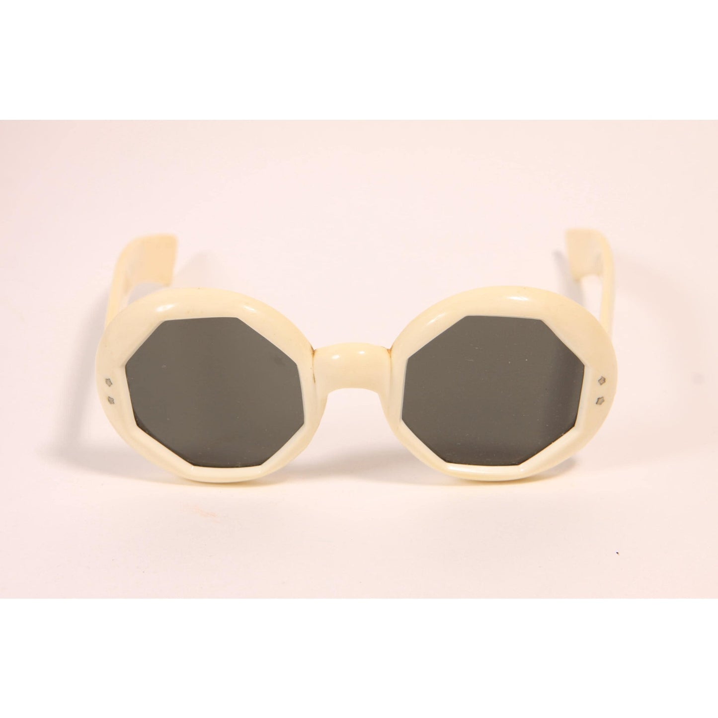 1960s Cream White and Gray Tinted Lenses Octagon Shape Mod Sunglasses Italy
