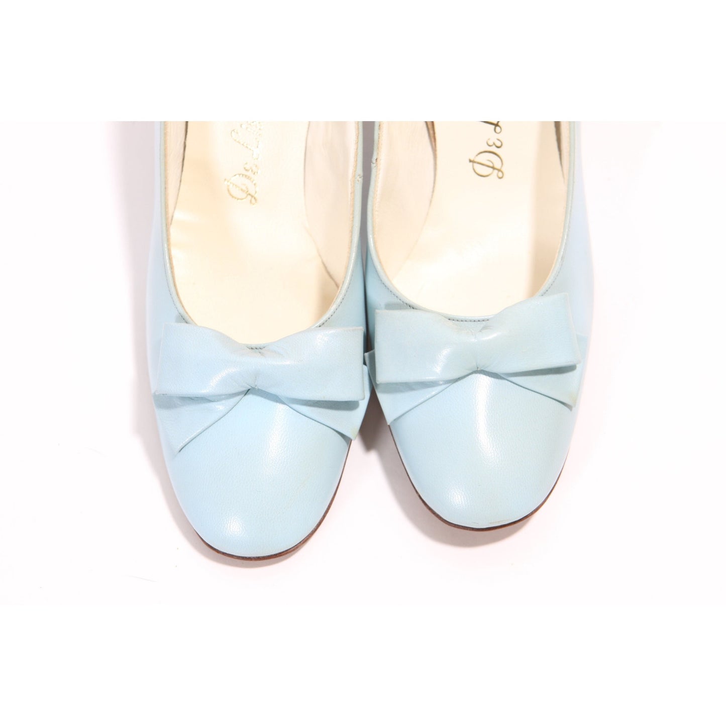 1950s Light Blue Bow Detail High Heel Pumps with Matching Top Handle Handbag Purse