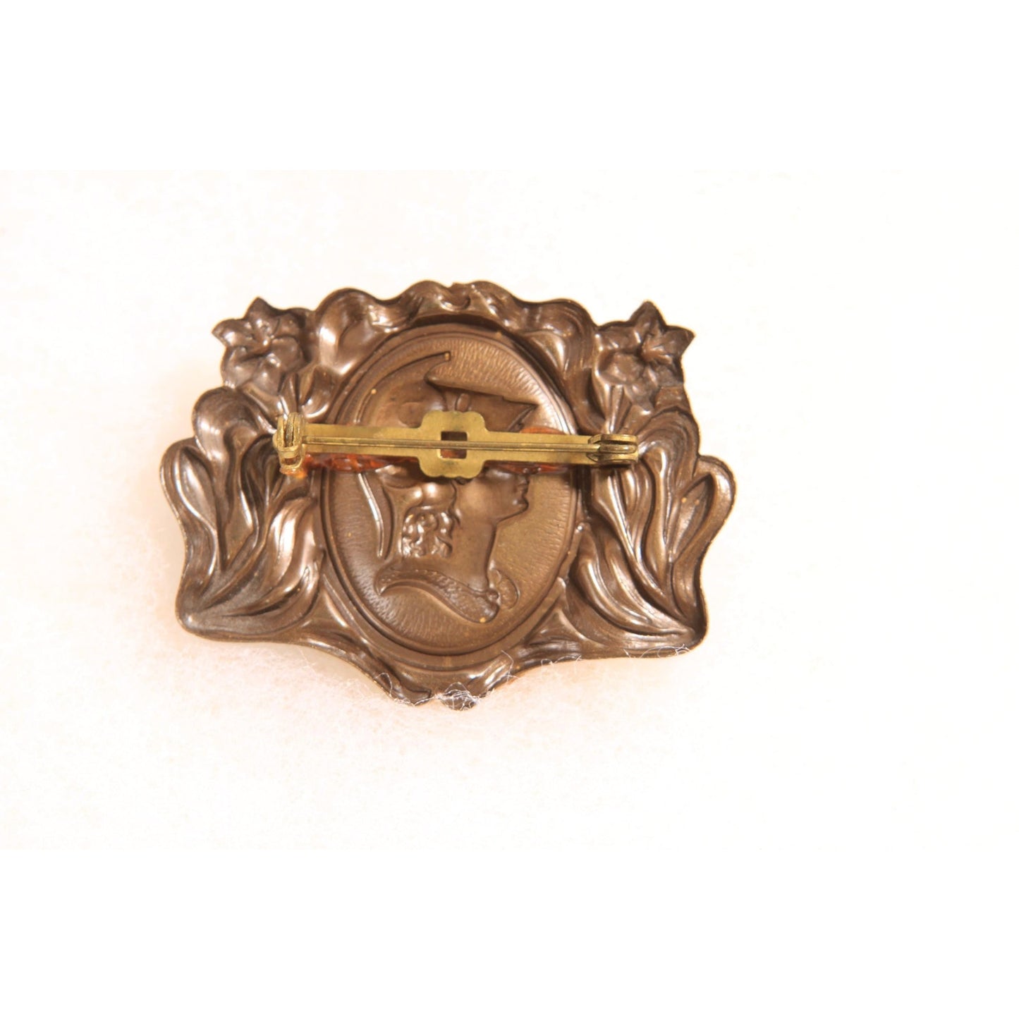 1930s Art Nouveau Floral Swirl Silver Tone Metal and Cream Cameo Brooch