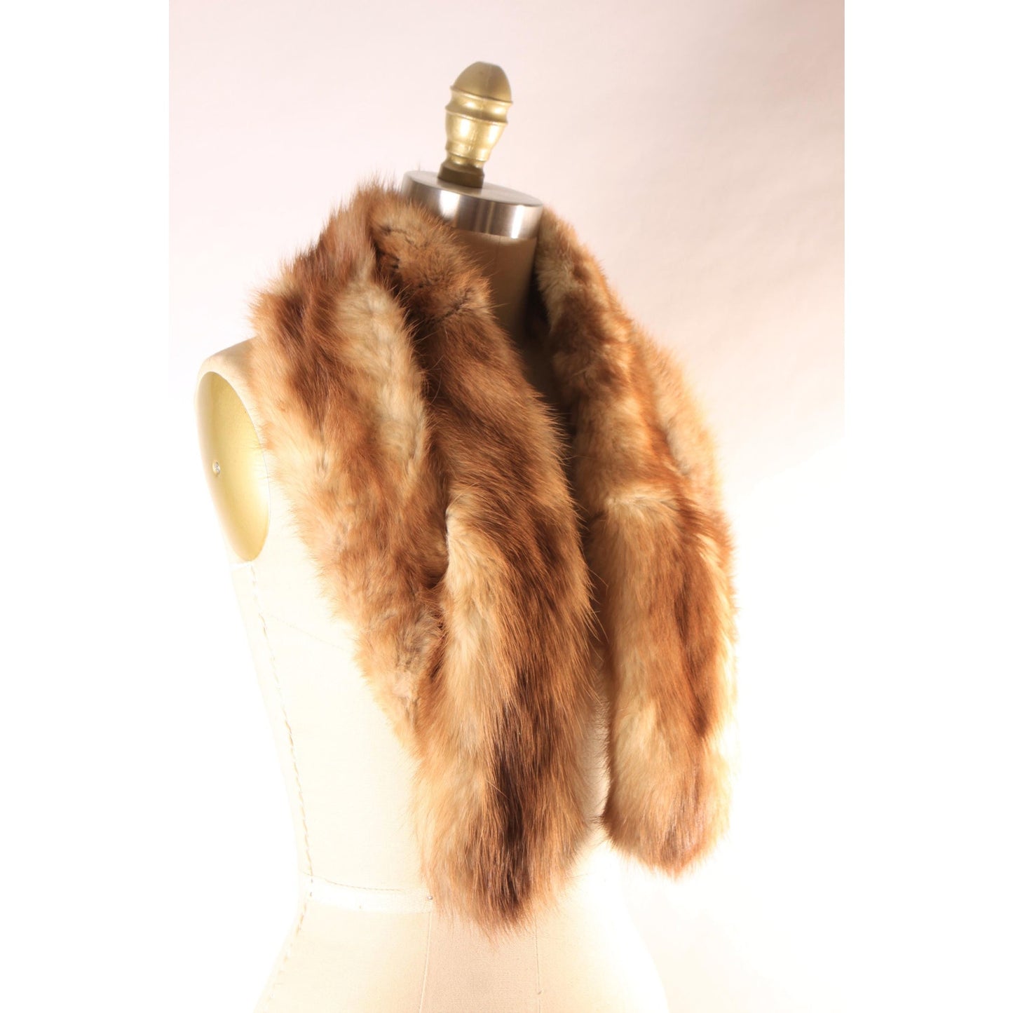 1940s 1950s Brown Interlaced Double Pelt Marten Fur Velvet Lined Collar