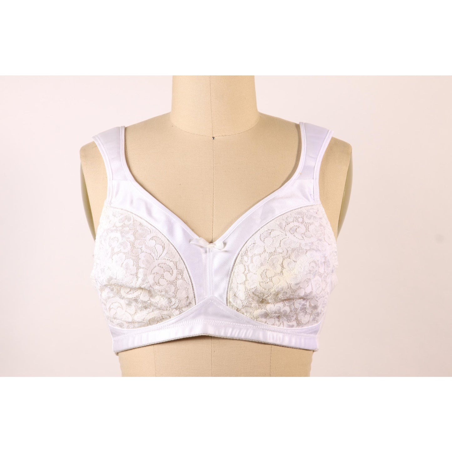 1980s Sheer White Floral Lace Bow Detail Bra by Playtex-38B