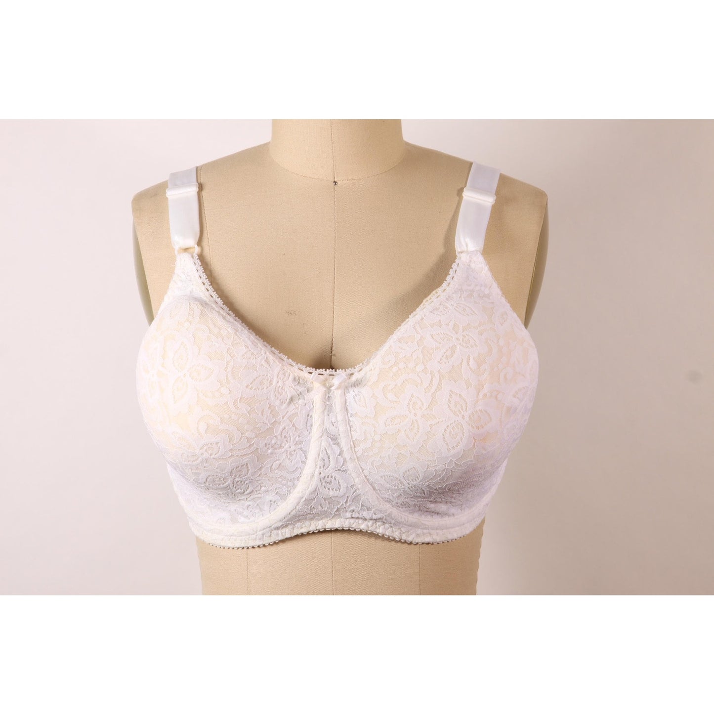 1980s Sheer White Floral Lace Bow Detail Bra by Bali-40D