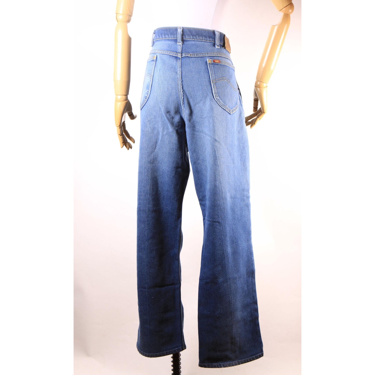 1970s 1980s Blue Denim Frayed Jeans by Lee -42x32