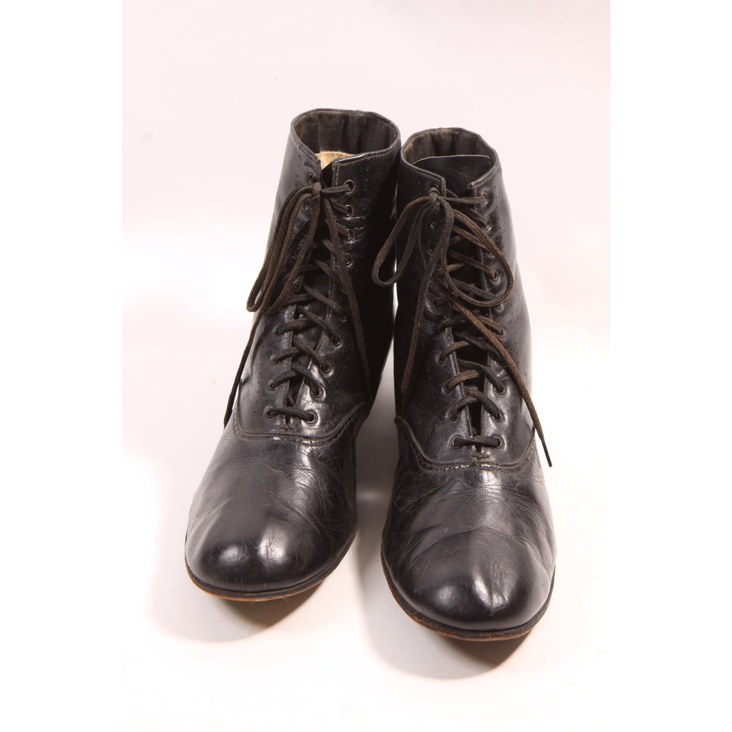 Antique 1900s 1910s Black Leather Lace Up Edwardian Boots