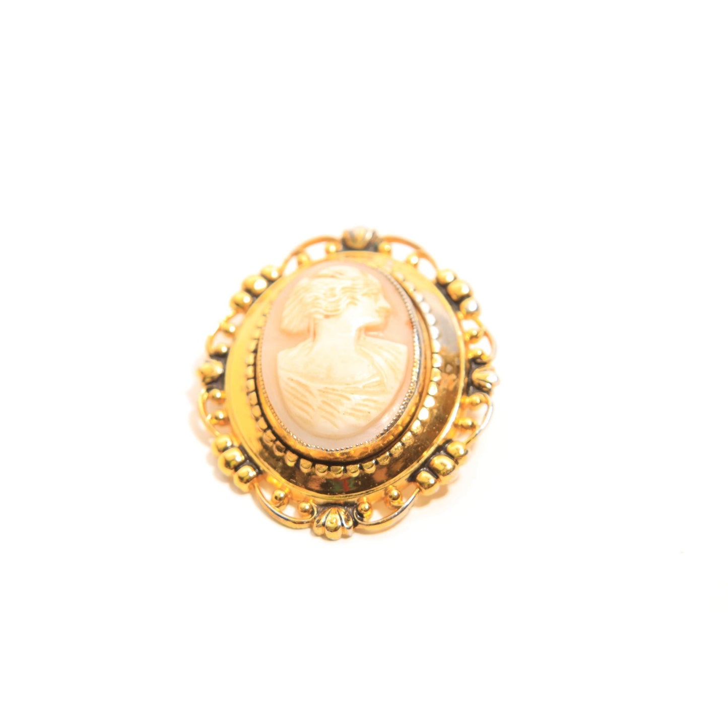 1950s 1960s Gold Tone Metal and Pink and Cream Cameo Brooch