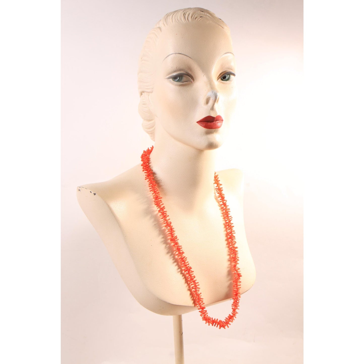 1960s 1970s Orange Pink Faux Coral Plastic Beaded Necklace by Hong Kong