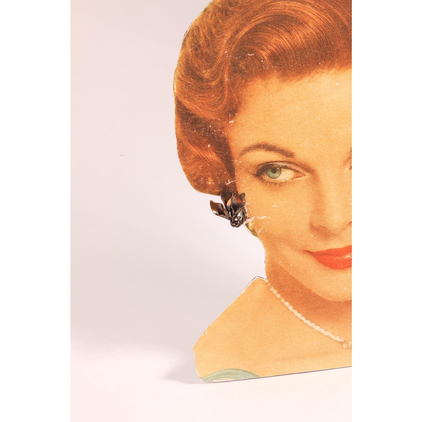 1950s Copper Metal Flower Lily Bouquet Screw Back Earrings