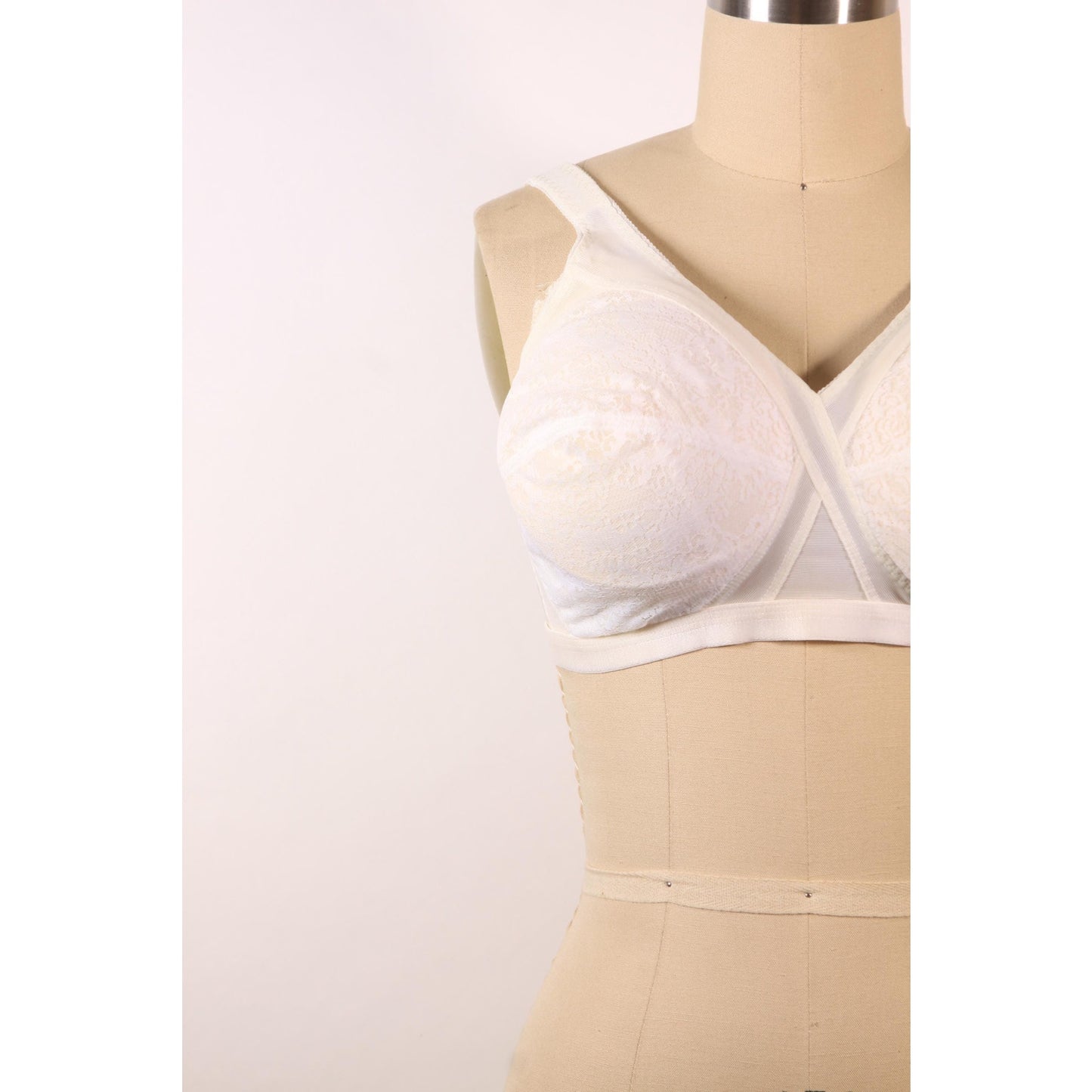 1970s Sheer White Lace Bra by Montgomery Ward-38D