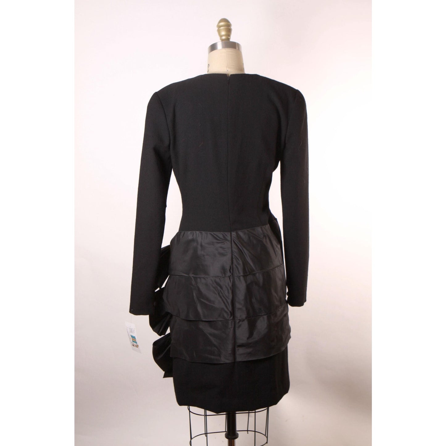 1980s Black Long Sleeve Avant Garde Oversized Bow Formal Cocktail Dress by Bill Blass -L