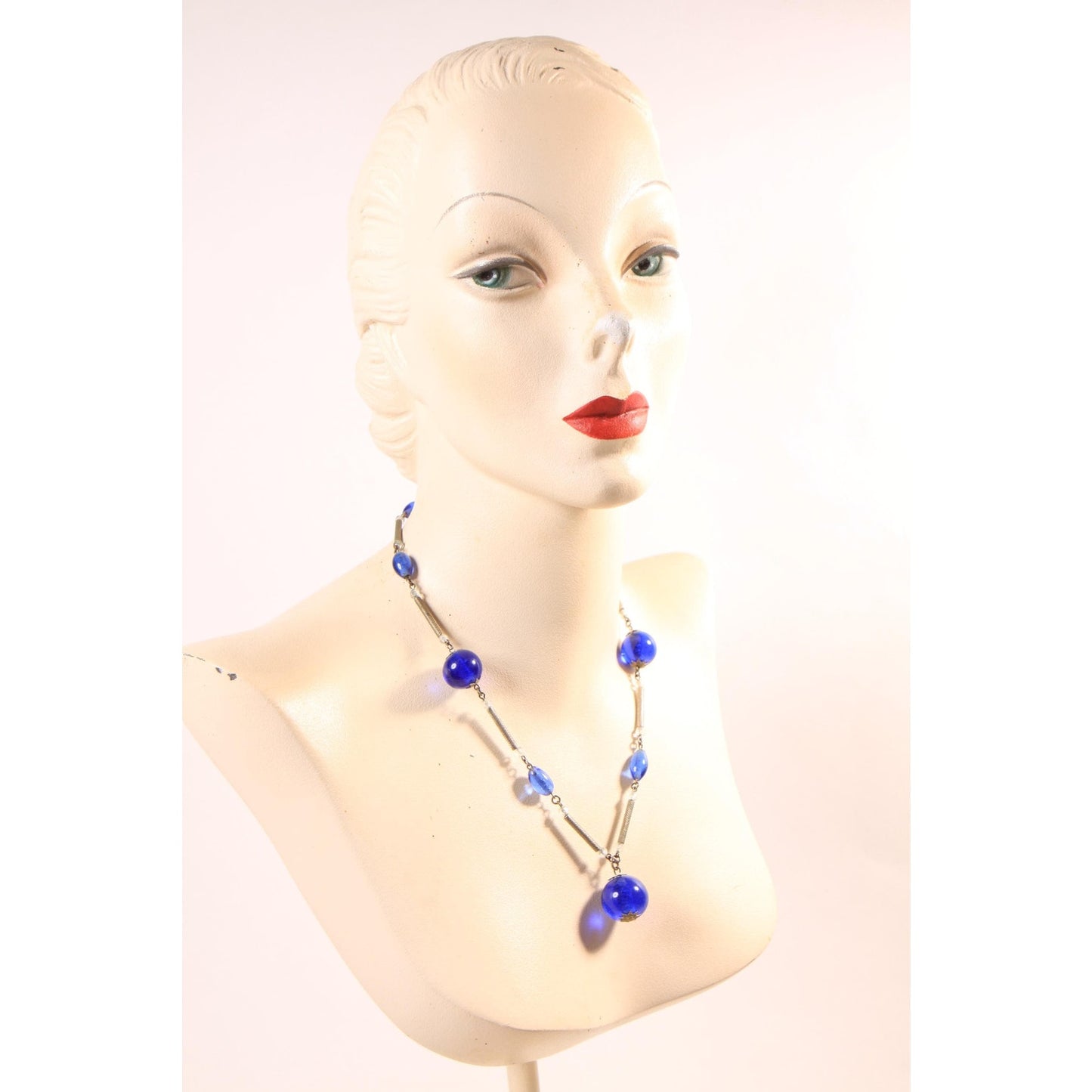 Vintage Clear Blue Glass Orb Circle Drop Pendant Silver Tone Metal Beaded Necklace