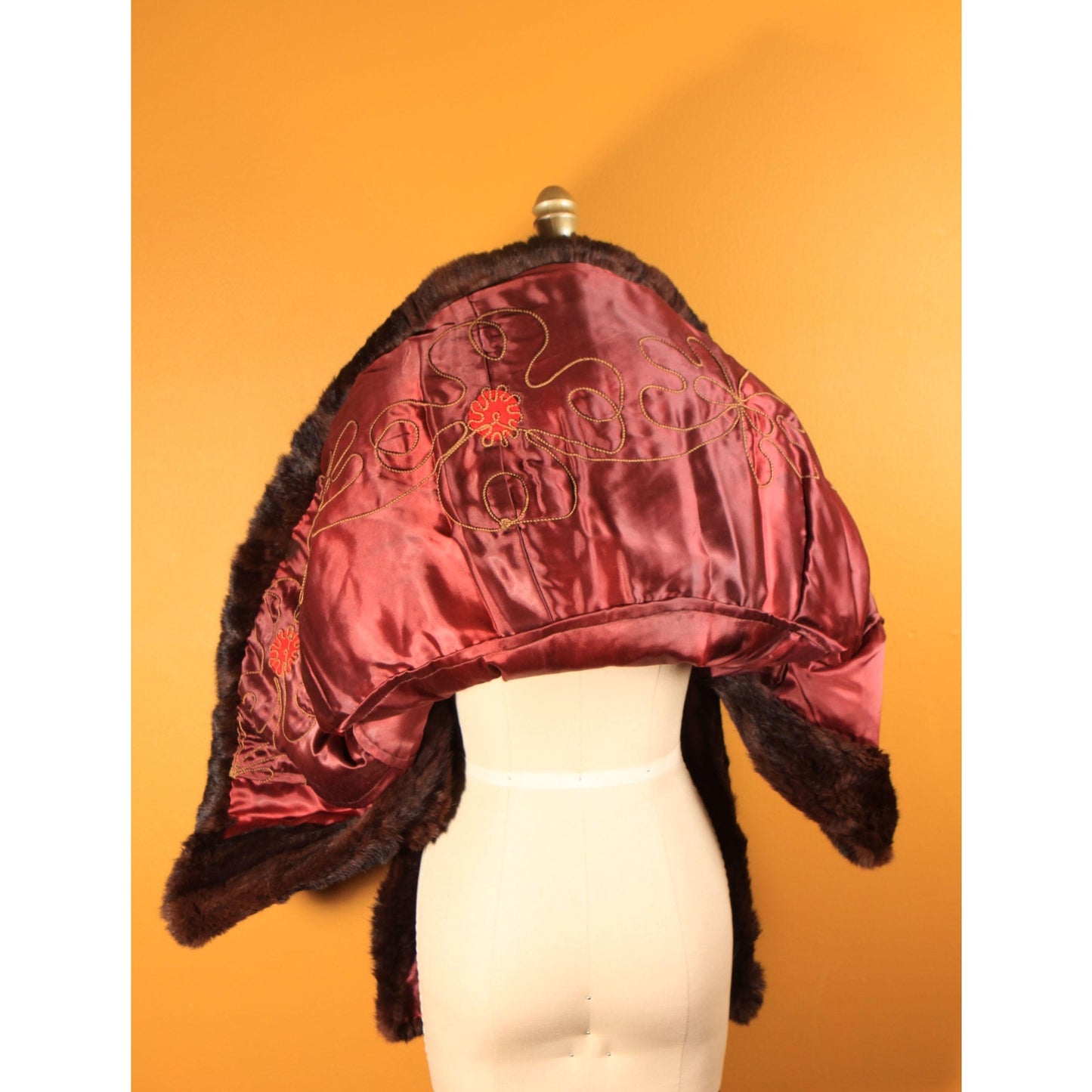 1940s Dark Brown Dyed Russian Squirrel Fur Cape -M-L