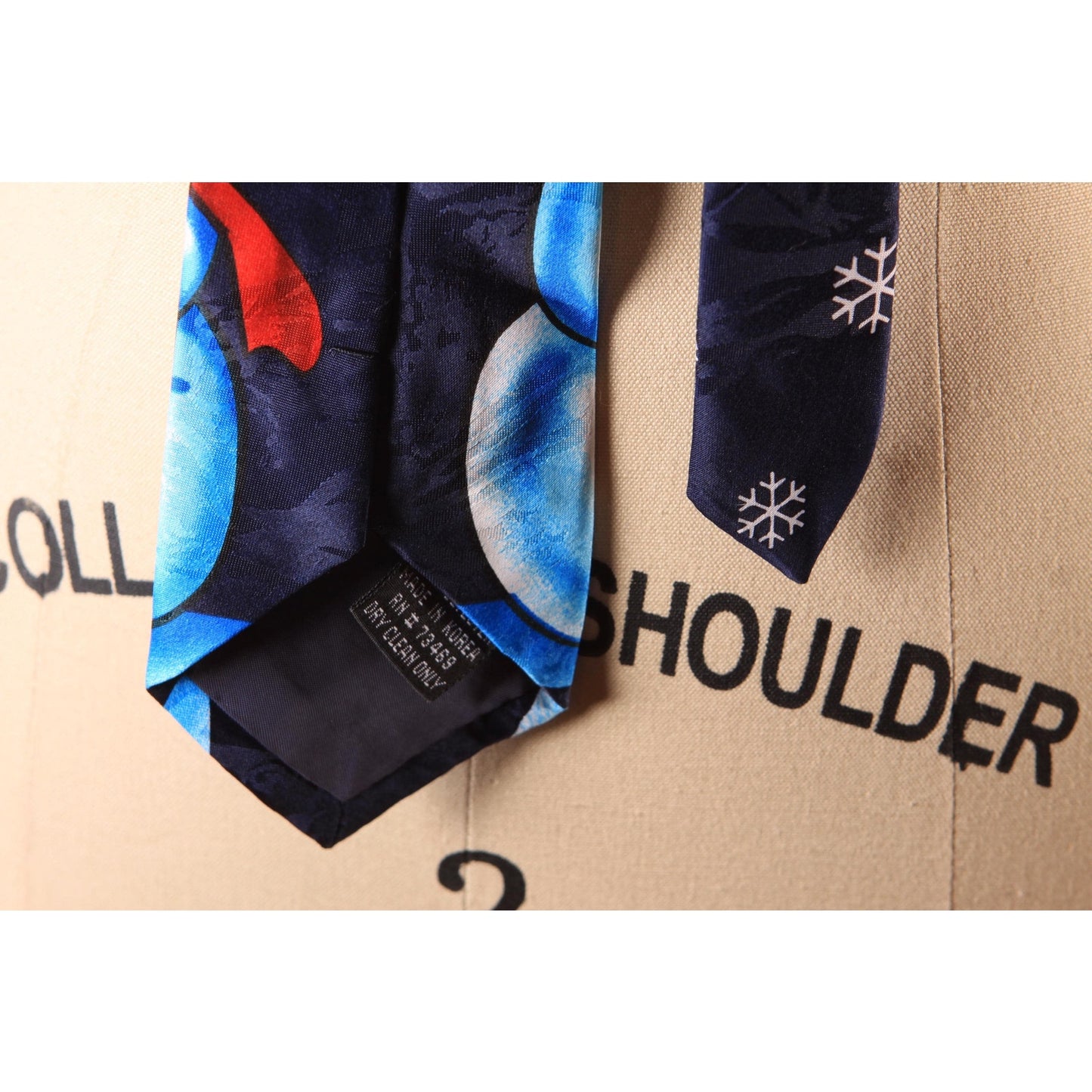 1990s Blue Novelty Tweety Bird and Sylvester Snowman Necktie by Looney Tunes Mania
