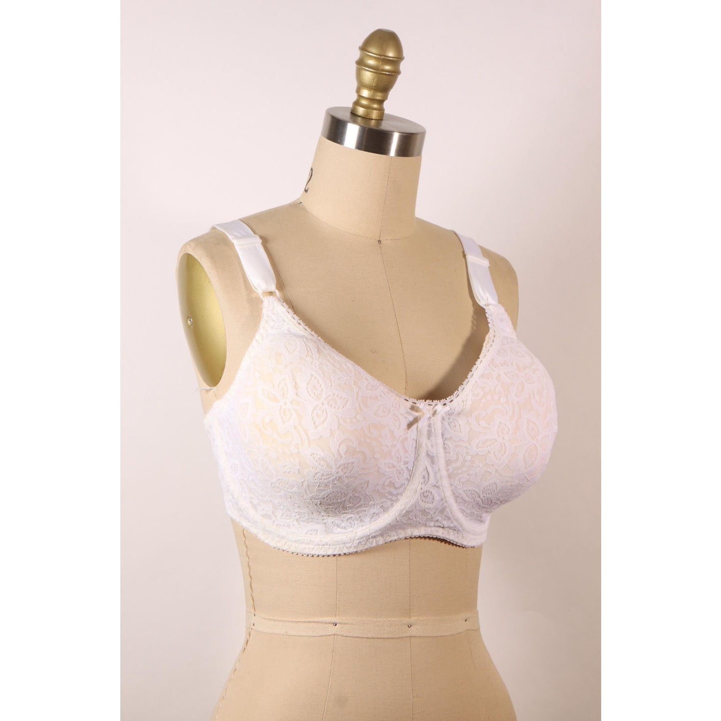 1980s Sheer White Floral Lace Bow Detail Bra by Bali-40D