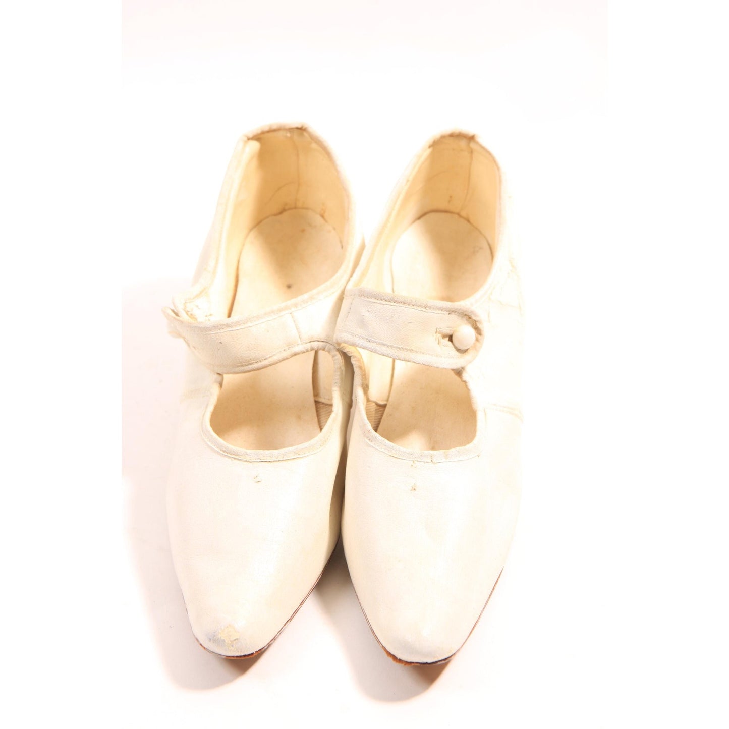 Antique 1900s 1910s Edwardian Cream White Pointed Toe Wedding High Heel Pumps Shoes