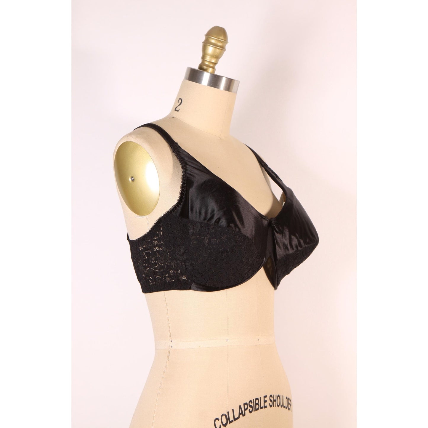 1970s Black Sheer Lace Bra by Rendezvous Maidenform-40C