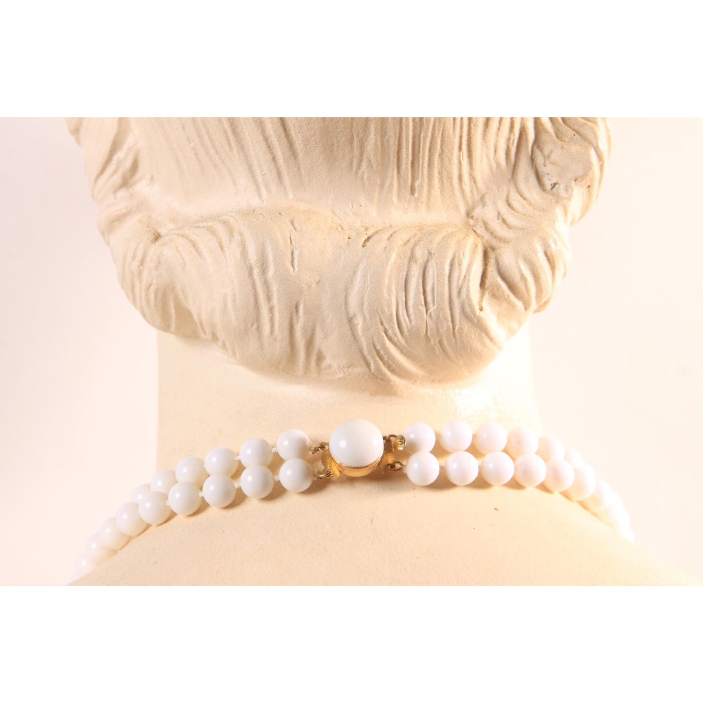 1960s White Plastic Circle Beaded Double Strand Necklace by Hong Kong