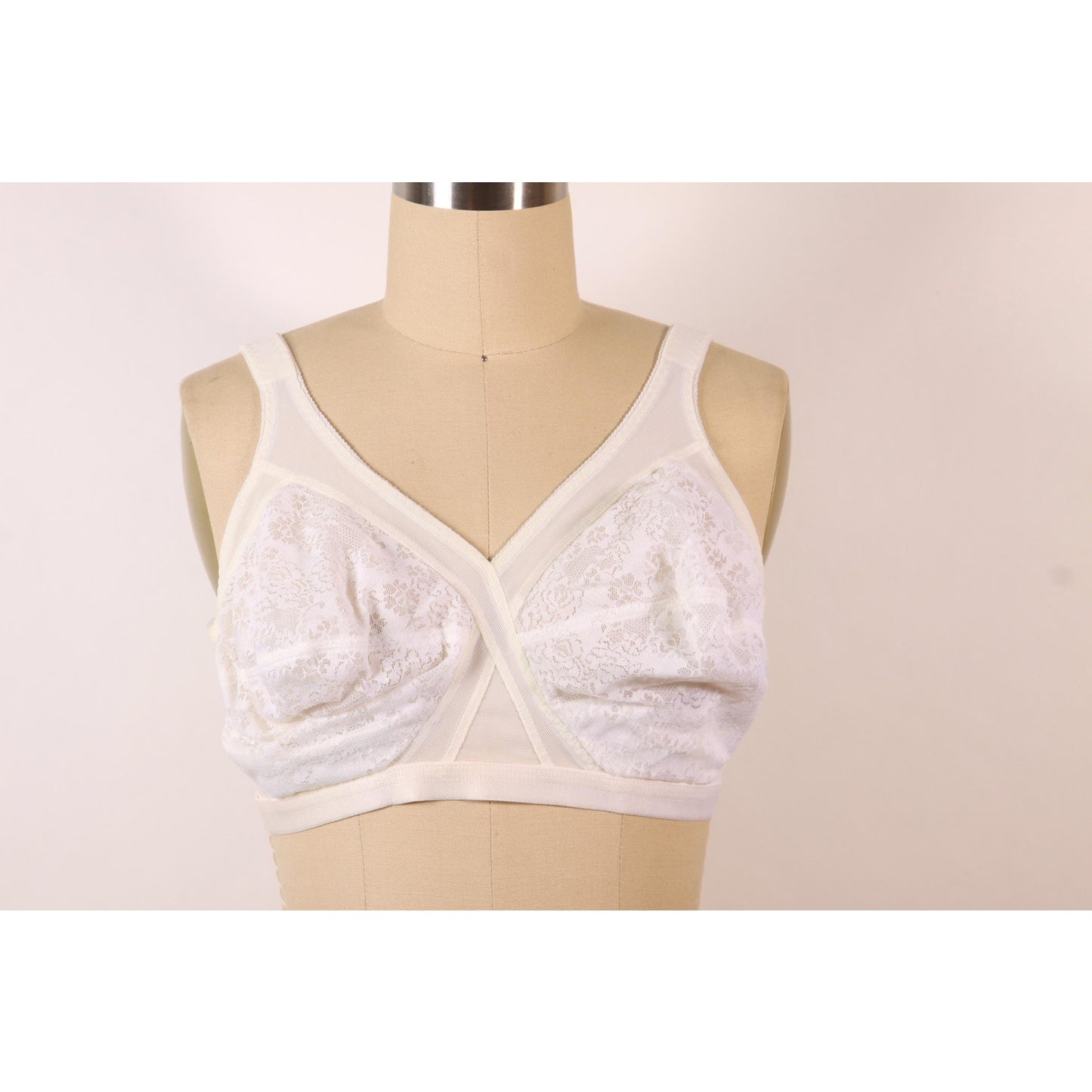 1970s Sheer White Lace Bra by Montgomery Ward-38D