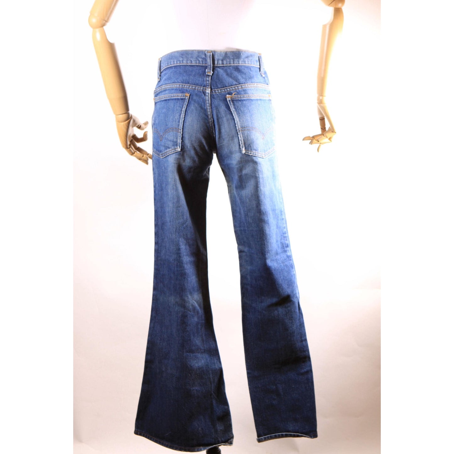 1970s Blue Denim Flared Jeans by Levi's - 29x33