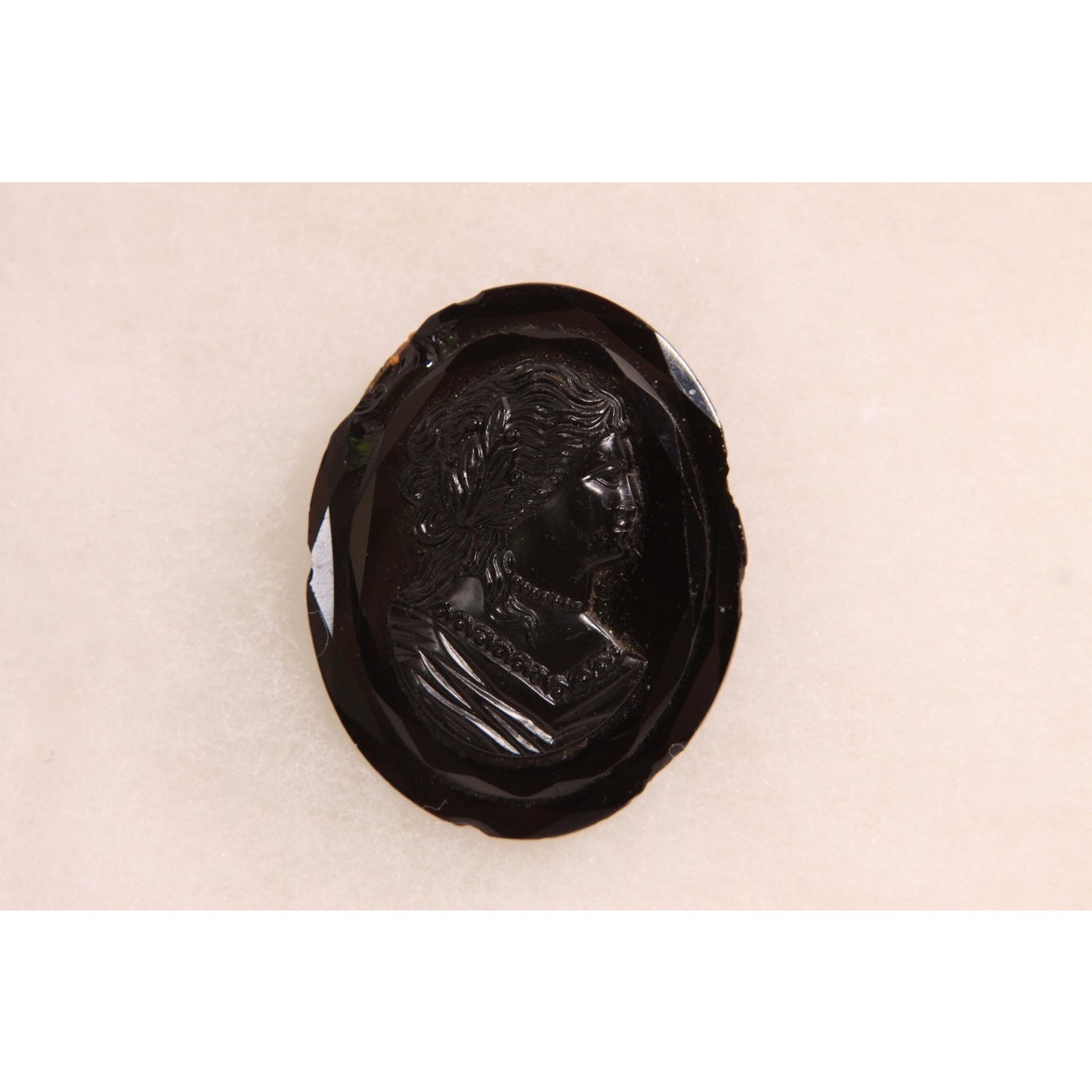 Antique Victorian 1800s Black Glass Base Cameo Brooch