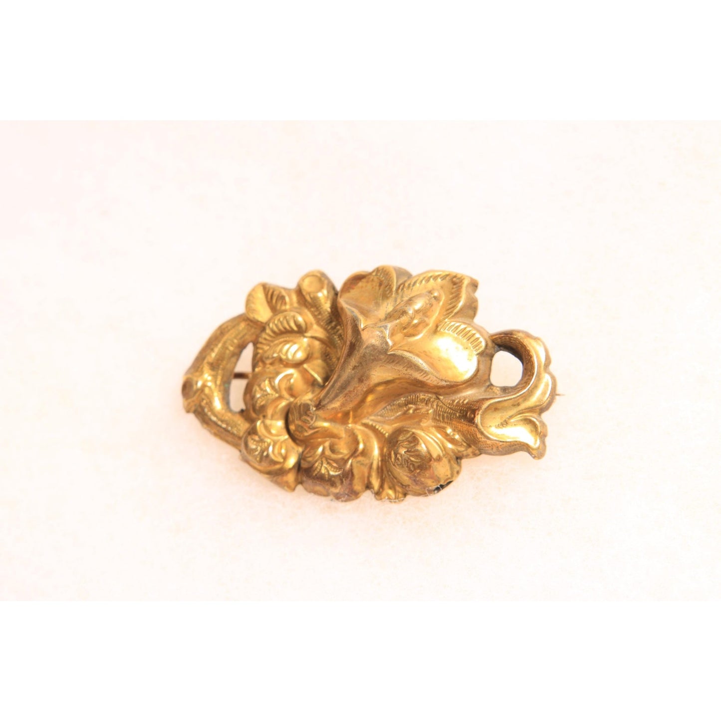 Antique 1800s Victorian Gold Tone Metal Hollow Floral Brooch