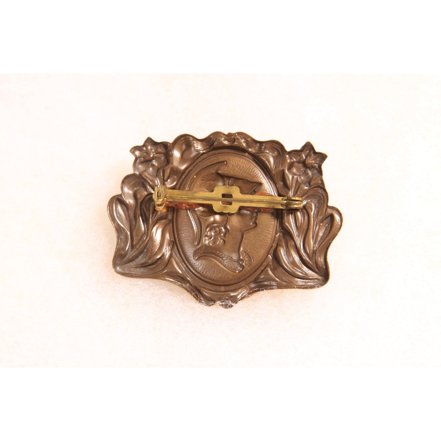 1930s Art Nouveau Floral Swirl Silver Tone Metal and Cream Cameo Brooch