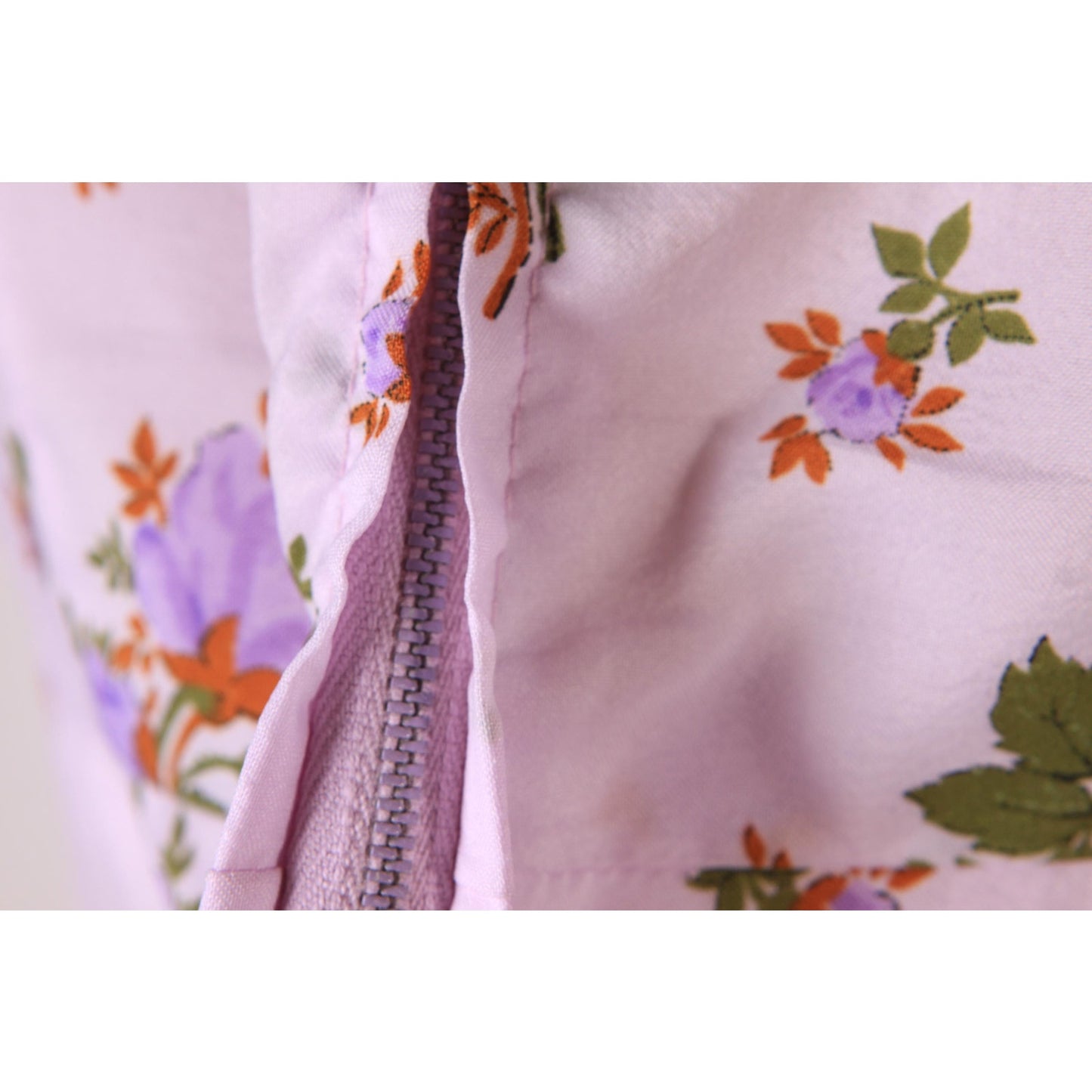 1970s Purple Floral Flower Print Long Statement Sleeve Ruffle Collar Maxi Dress -M