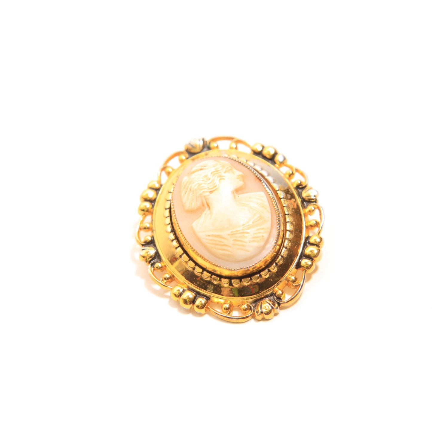 1950s 1960s Gold Tone Metal and Pink and Cream Cameo Brooch