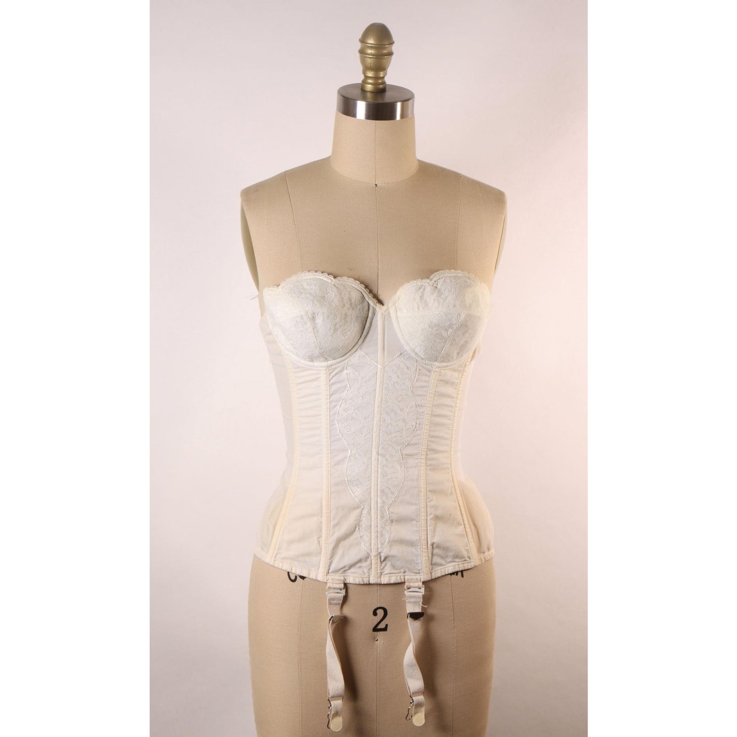 1950s White Lace Detail Strapless Garter Strap Long Line Cinch Bra Bustier Corset by Warner's Merry Widow
