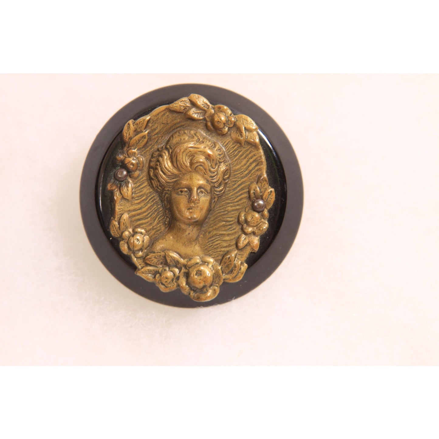 Antique 1800s 1900s Victorian Edwardian Black Brass Relief Art Nouveau Gibson Girl Cameo Brooch