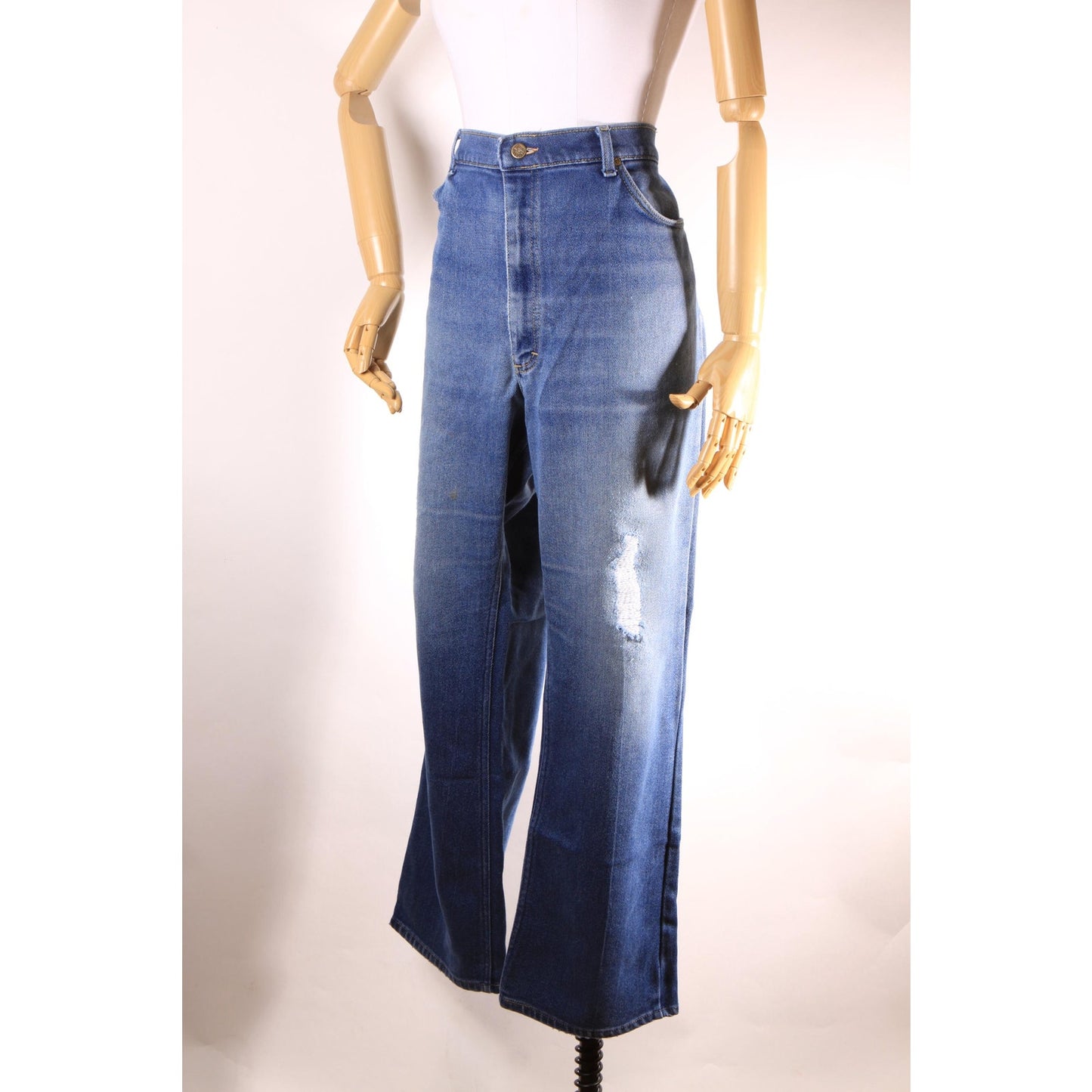 1970s 1980s Blue Denim Frayed Jeans by Lee -42x32