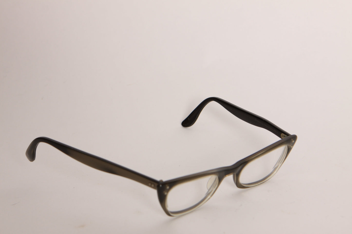 1950s Gray Plastic Frame Cat Eye Eyeglasses