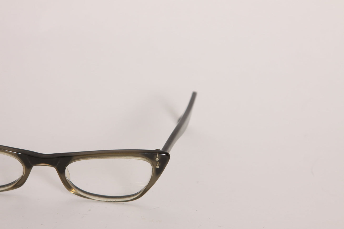 1950s Gray Plastic Frame Cat Eye Eyeglasses