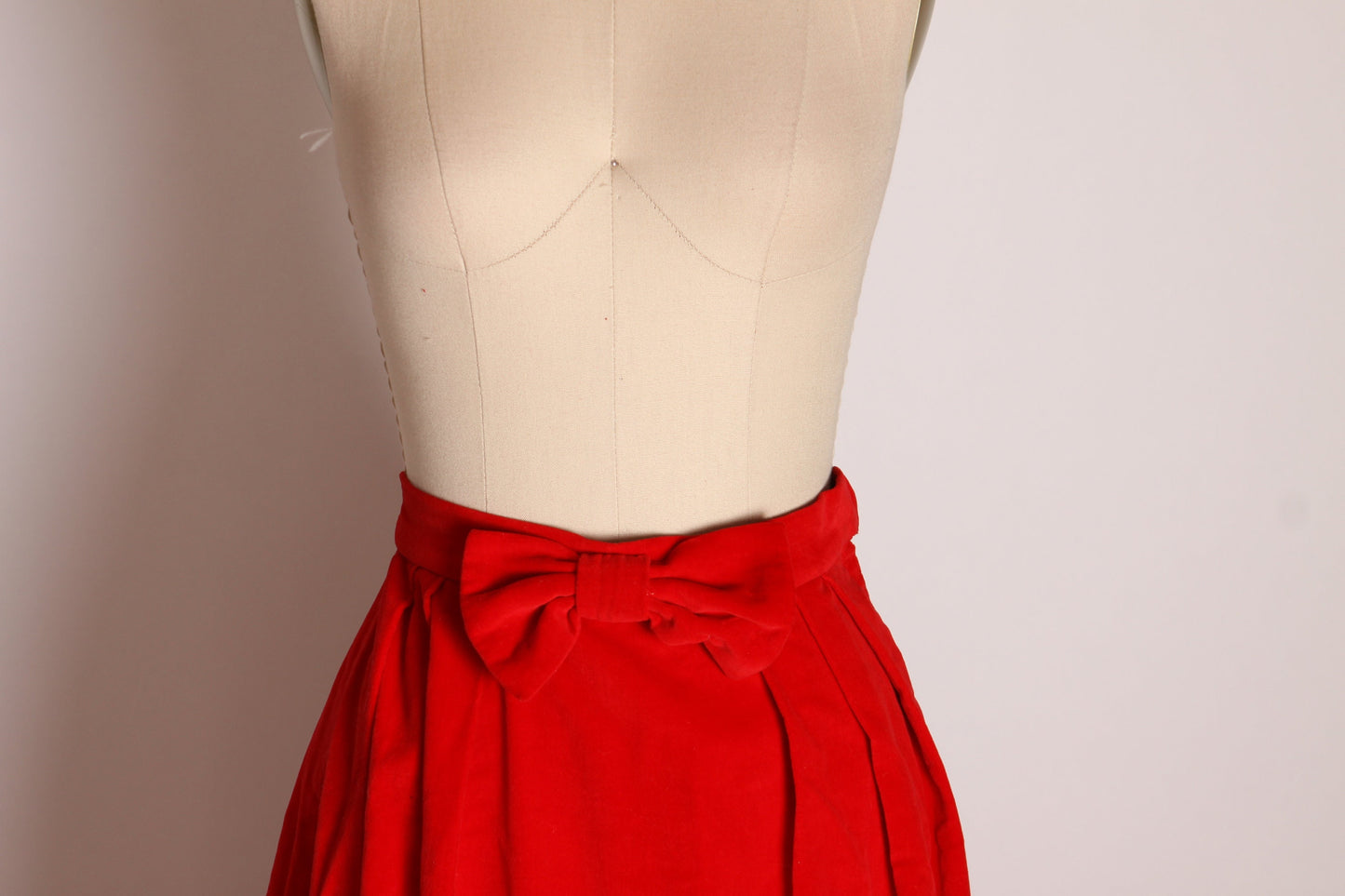 1960s Red Velvet High Waisted Bow Detail Ankle Length Skirt -XS
