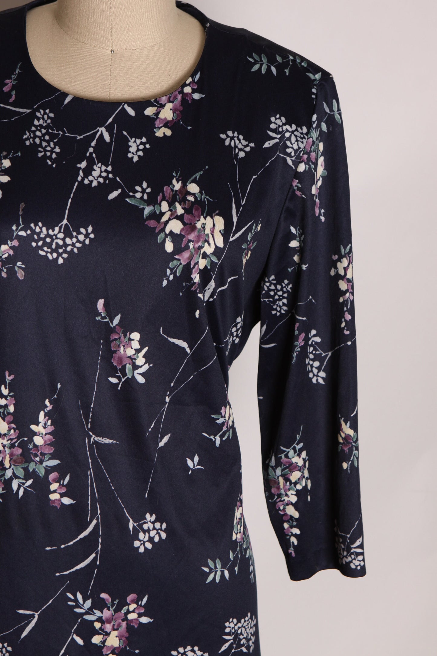 1970s Navy Blue and White Floral 3/4 Length Sleeve Tie Back Dress by Anthony Richards -1XL
