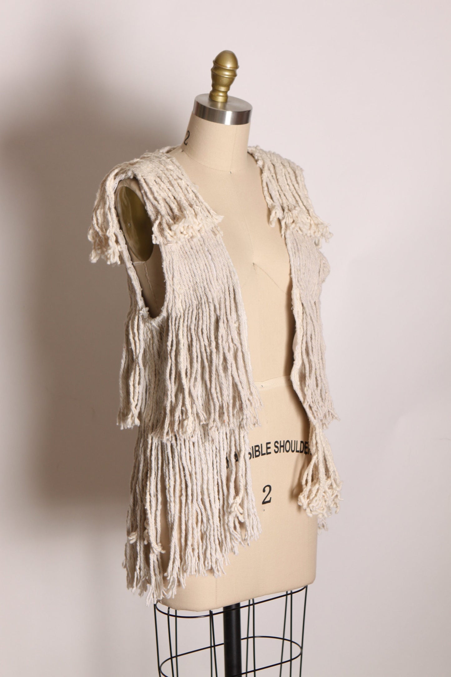 1970s 1980s Natural Fiber Woven Fringe Mop Open Front Boho Hippie Vest -M