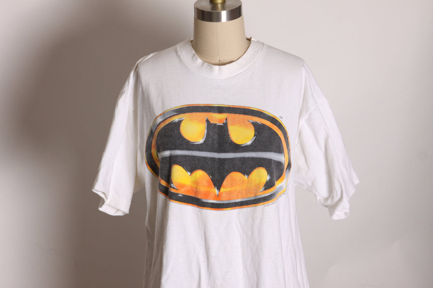 1990s 1994 White Short Sleeve Single Stitch Batman T Shirt by Fruit of the Loom -L
