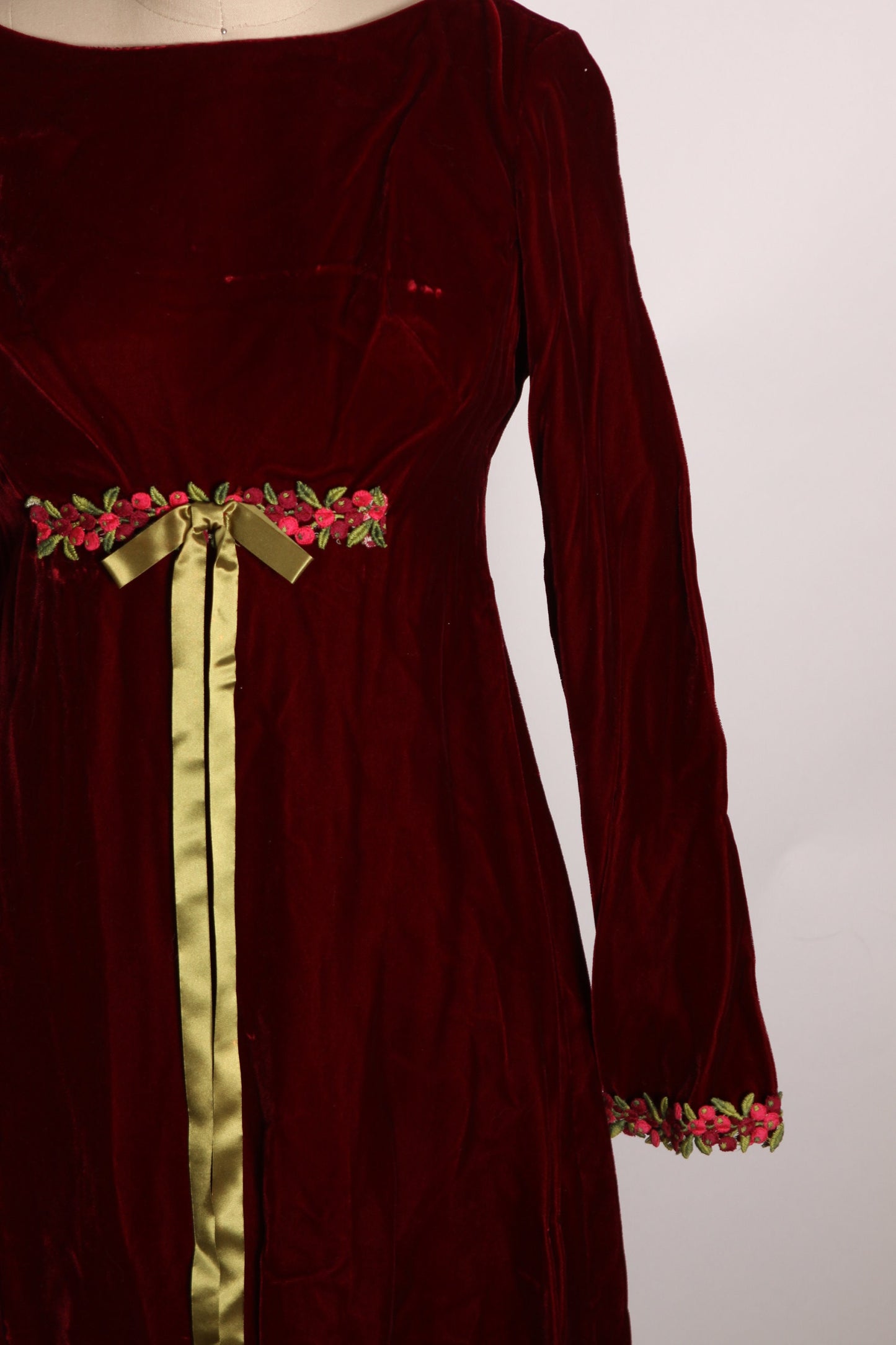 1960s Burgundy Deep Red Velvet Long Sleeve Floral Trim Cuff Empire Waist Bow Detail Mini Dress -S