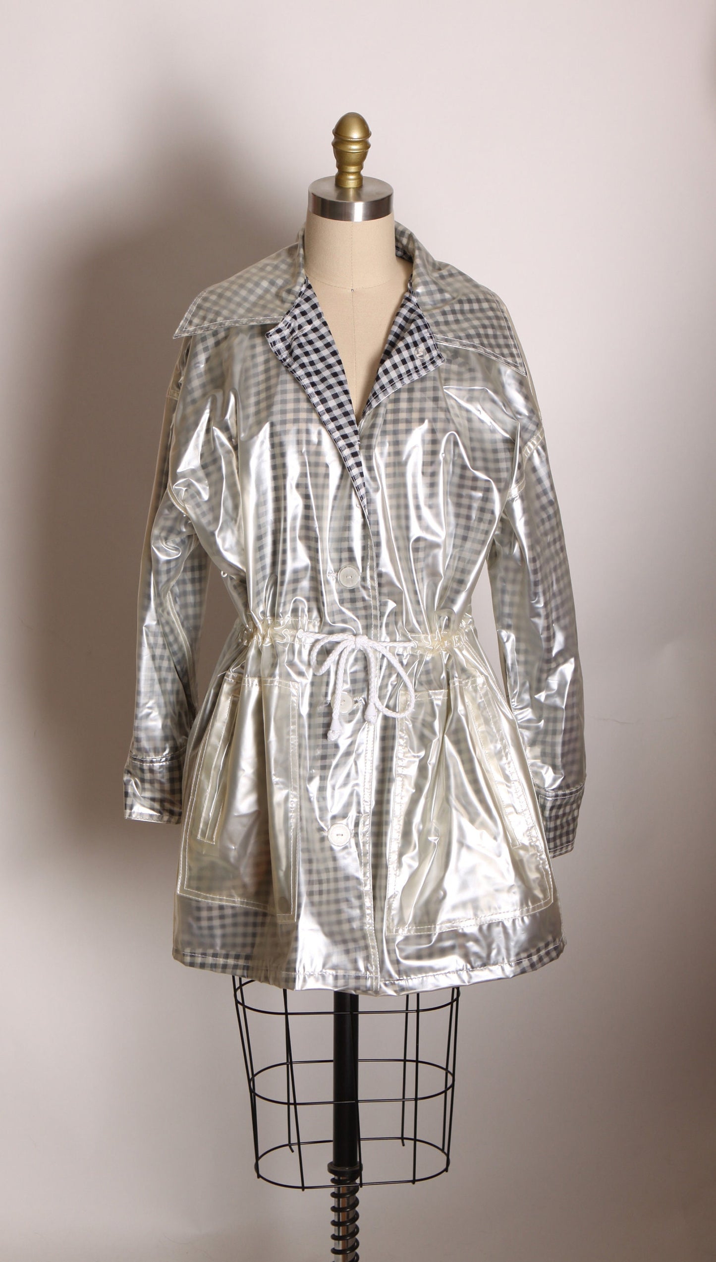 1980s-1990s Clear Vinyl Black and White Gingham Long Sleeve Cinch Waist Rain Coat by Totes -S