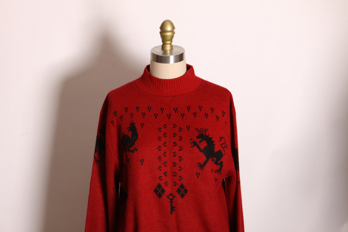 1960s Dark Red and Black Novelty Mythical Phoenix and Griffith Long Sleeve Knit Pullover Sweater by Puritan -L
