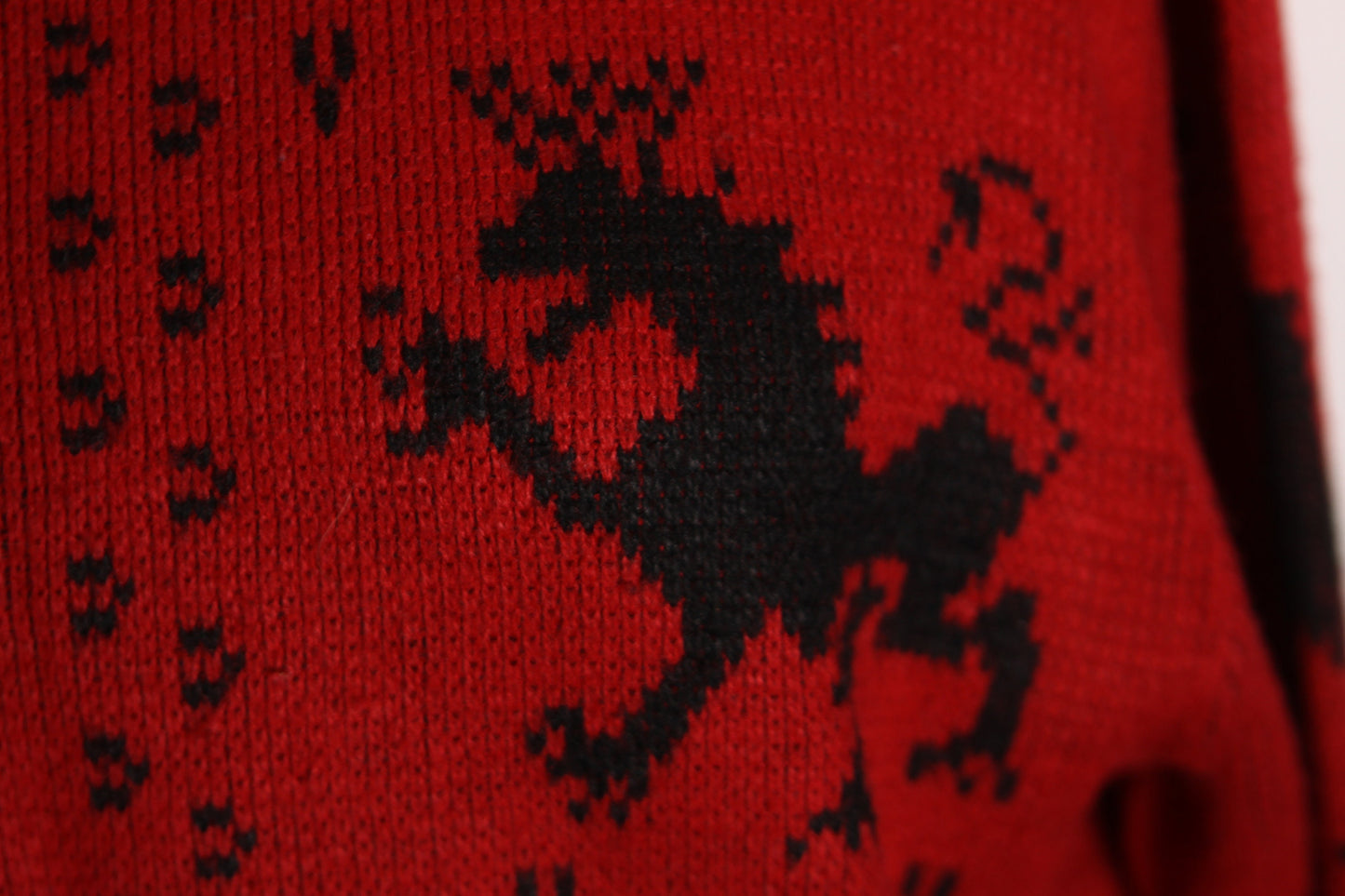 1960s Dark Red and Black Novelty Mythical Phoenix and Griffith Long Sleeve Knit Pullover Sweater by Puritan -L
