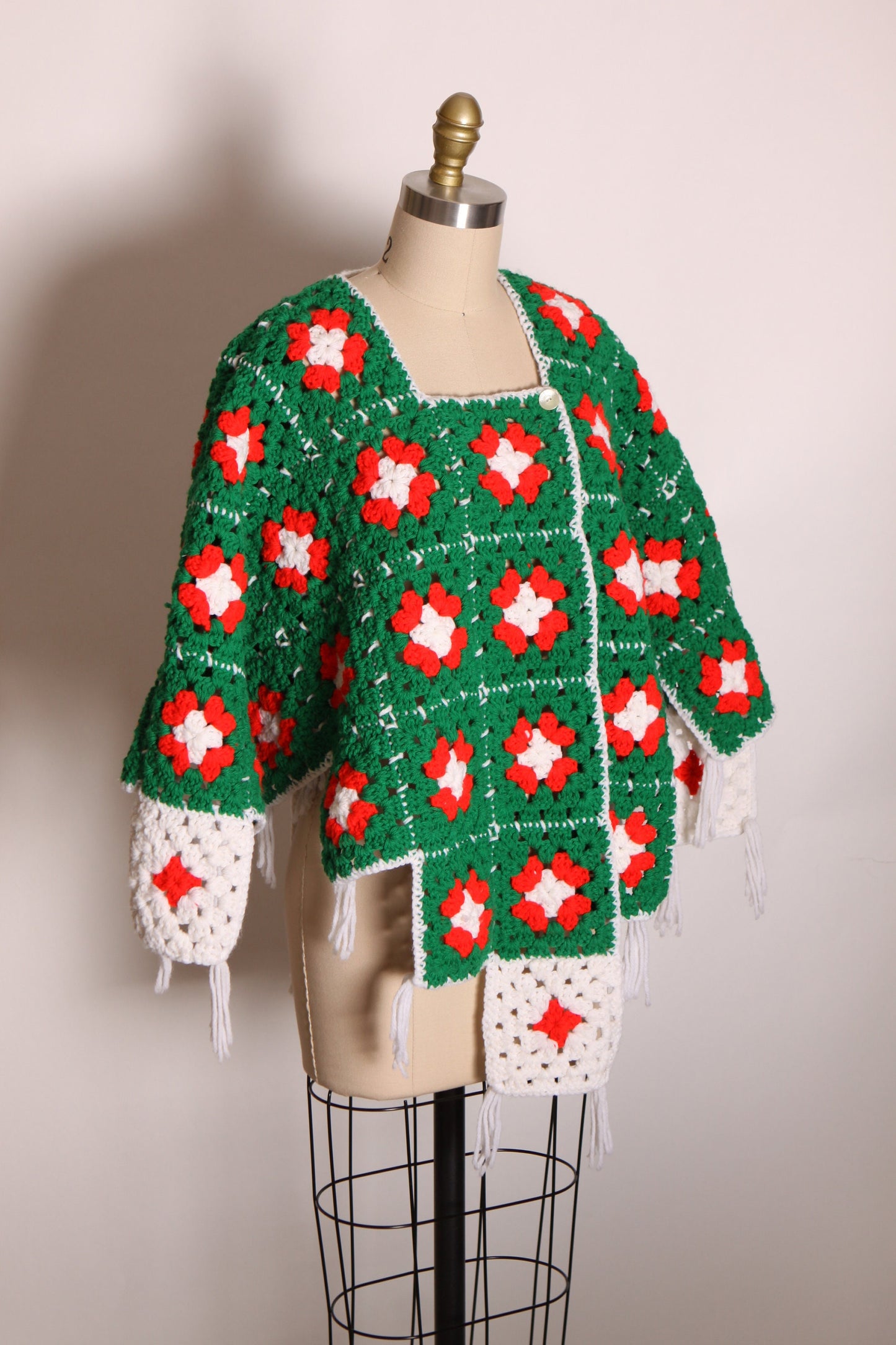 1970s Hand Knit Red, Green and White Christmas Crochet Shawl Poncho Wrap