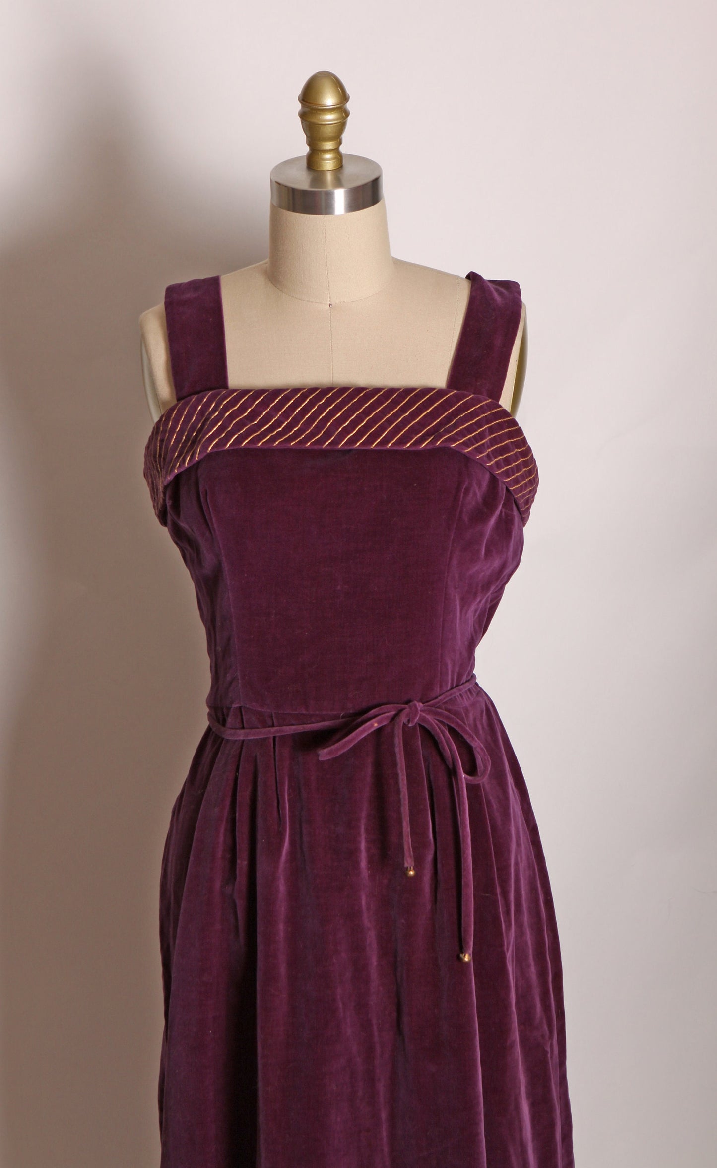 1950s Purple Wide Strap Belted Gold Detail Wiggle Dress with Matching Short Sleeve Jacket by Koret of California