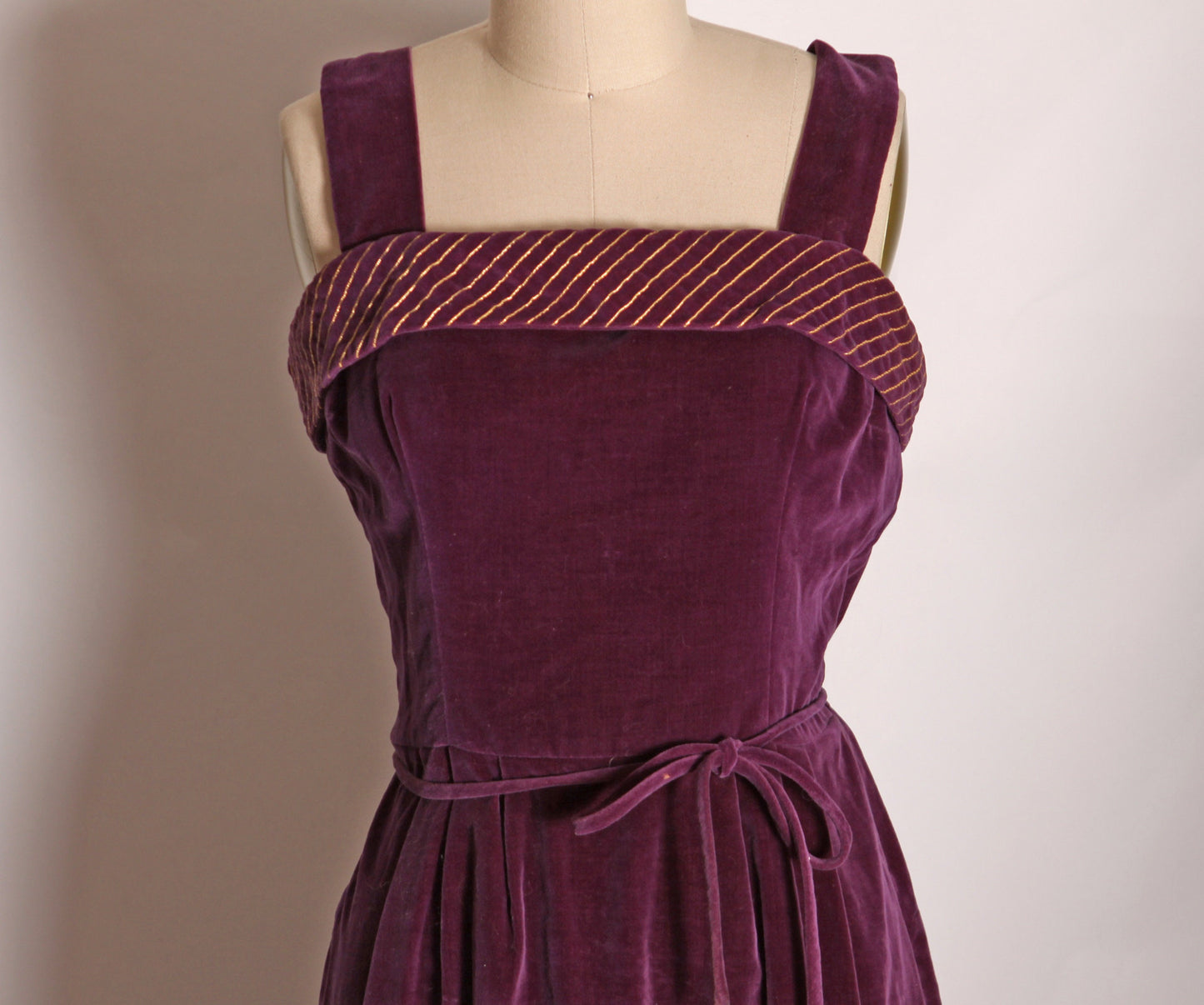 1950s Purple Wide Strap Belted Gold Detail Wiggle Dress with Matching Short Sleeve Jacket by Koret of California