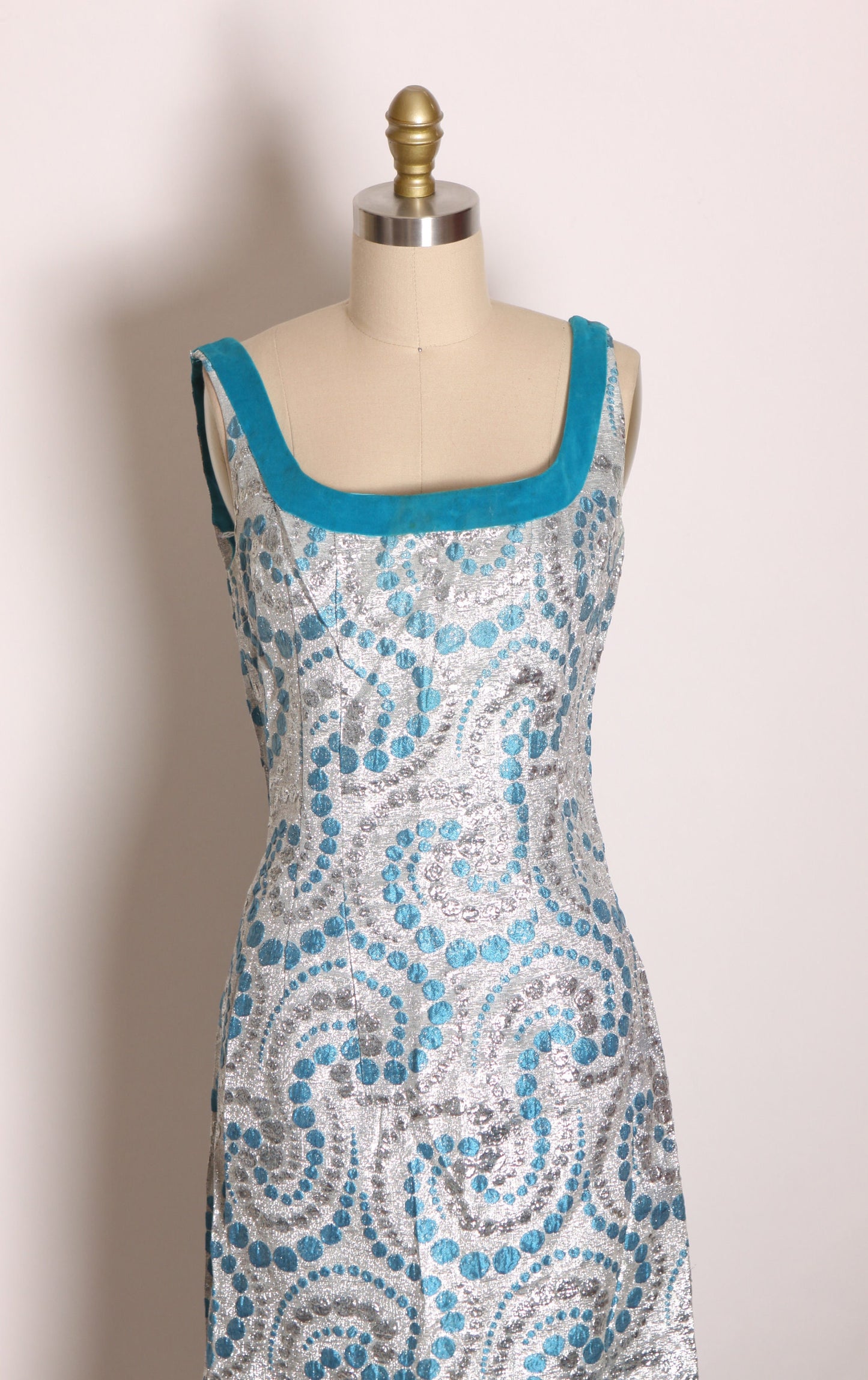 1960s Turquoise Blue and Silver Metallic Sleeveless Velvet Trim Abstract Atomic Swirl Mod Go Go Dress -S