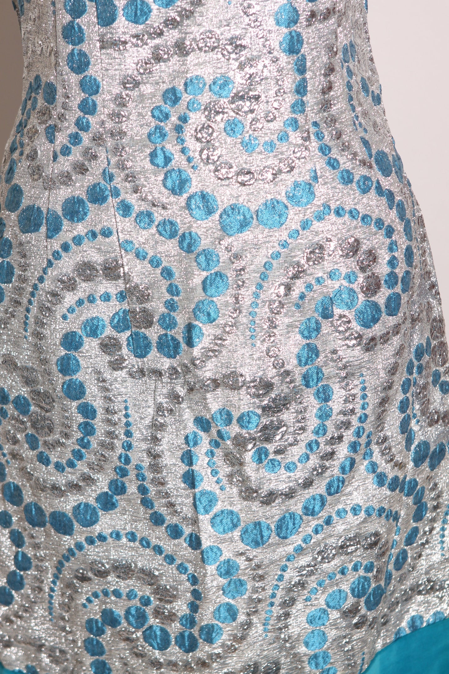 1960s Turquoise Blue and Silver Metallic Sleeveless Velvet Trim Abstract Atomic Swirl Mod Go Go Dress -S